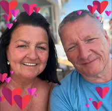 Class of 79 Glengowan Primary School , wonder how many are still in Larky