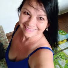 Eu posto coisa de solteiro, de casado, de ex e etc. Estou nem aí, gostei  estou postando. O importante é ser feliz e vocês que lutem na hora de fazer  a fofoca.