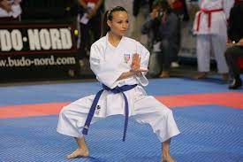 Jun 08, 2021 · «es un día de movilizaciones, hacia el palacio de educación que se ve con mucho movimiento», comentó montenegro para darle paso a ignacio bottaro, uno de los periodistas que forma parte de su. Viviana Bottaro Kampfsport Sport Kampfen