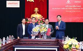 Aug 01, 2021 · pham nhat vuong studied in russia and started a popular instant noodle business in the ukraine in the 1990s before moving back. Vingroup Transfers The 5g Station Development Project To Viettel For Free Vnreview Electrodealpro