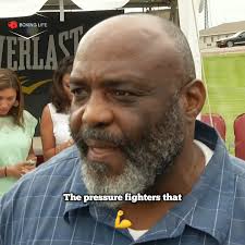 Sad to hear about the passing of two-weight world champion and Hall of  Famer Dwight Muhammad Qawi., Incredible fighter, proving that height and  reach don’t matter! You can out-jab and use defense as ...