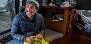 The aim is to achieve a world tour, without engine, through both poles and all in one year. Interview With Mike Horn Explorer Of The Impossible A Genuine Survivor A Coach And A Dad Above All Theeyeofjewelry Com