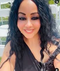 Shelley Breedlove's Instagram, Twitter & Facebook