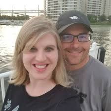 Stephanie Red (@arkreds)