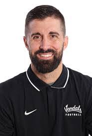 Devon Pearce's Instagram, Twitter & Facebook