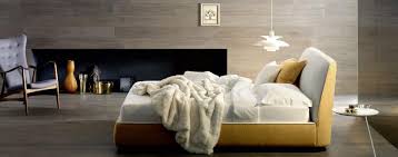 Uno dei peggiori errori che si possano compiere è quello di provocare abbagliamento: Consigli Per L Illuminazione Della Camera Da Letto