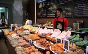 Aneka sate2an jeroan pun begitu banyak macam disini mulai dari kulit, babat, usus , tulang muda, paru. Angkringan Dompet Anak Kost Gapapasquad