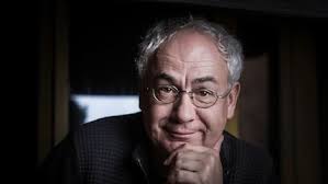 Interview mit Kult-Kaberettist Tom Pauls: „Je dunkler die Zeiten, desto  heller das Lachen“