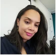 BOTSWANA IGNITE STORY LAB From Botswana to The World! MEET THE MENTORS  Deadline extended to 23 Feb! TRACEY-LEE RAINERS Story Developer; Creative  Producer; Story Consultant; Co-Owner Story Oasis ▫ Winner of Content