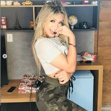 5:37 128 кбит/с 5.0 мб. Mc Melody 11 Anos E Hipersexualizada Paula Carvalho