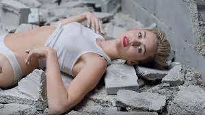 فيديو.. مايلى سايروس تحقق مليار مشاهدة بـ"Wrecking Ball" - اليوم السابع