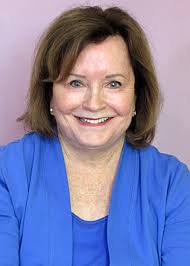 Darlene Couch's Instagram, Twitter & Facebook