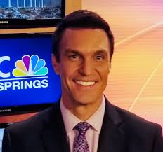 Mike Everett's Instagram, Twitter & Facebook