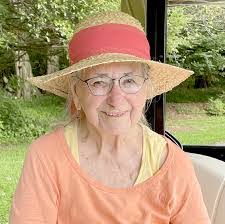 Deborah Dimaria's Instagram, Twitter & Facebook