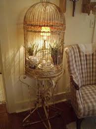 Whichever you prefer, birds add a touch of delicacy to decor. Boiserie C Gabbie E Voliere Decorative Bird Cage Decor Decor Small Lamps