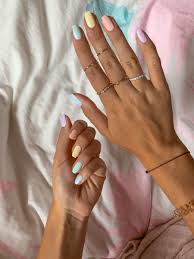 Pastel Nails Neonail Mrsbella In 2020 Farbenfrohe Nageldesigns Festival Nagel Naildesign