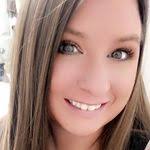 Hillarey Reusing's Instagram, Twitter & Facebook