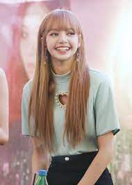 With tenor, maker of gif keyboard, add popular lisa blackpink animated gifs to your conversations. Barbiedoll On Twitter Lisa Hair Hair Styles Blackpink Lisa