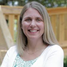 Stacy Ellis's Instagram, Twitter & Facebook