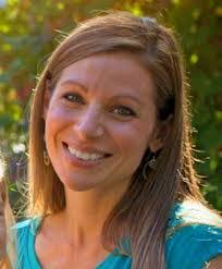 Liza Mohr's Instagram, Twitter & Facebook