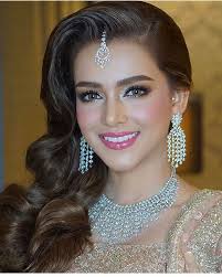 Pin By Swetta Patnaik On Everything Wedding Pakistani Bridal Makeup Hairstyles Bridal Makeup Natural Indian Bride Makeup