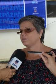 Panfletagem de conscientização à população e Delegacia da Mulher móvel  abrem 'Justiça Pela Paz em Casa'