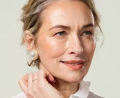 Rosalind Cooke's Instagram, Twitter & Facebook