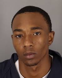 The Jefferson County Sheriff's Office and Crime Stoppers of Southeast Texas  is asking for your help locating Braylon Jermain Robinson 19-year-old B/M  from Beaumont, Texas Jefferson County Warrant for Unlawfully Carrying a