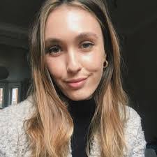 Sandra Magdaleno's Instagram, Twitter & Facebook