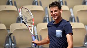 Dominik thiem schlägt im match gegen goran ivanisevic auf (23.10.16). Nach Kritik An Dominic Thiem So Lacht Das Netz Uber Whoopie Goldberg French Open 2019 Tennis Eurosport Deutschland