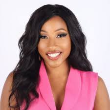 Tia Pennington's Instagram, Twitter & Facebook