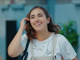 Ceren Tasci As Ayhan Isik