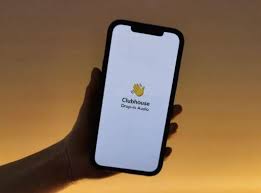 إذا كان تطبيق كلوب هاوس مفتوحا للجميع، فإن الزيادة في عدد المستخدمين التي ستظهر عند إعلان أحد المشهورين عن استضافته محادثة صوتية كما فعل إيلون موسك وأوبرا وينفري وكريس روك يمكن أن تتسبب في تعطل خوادم التطبيق. Ø¨Ø¹Ø¯ Ø§Ø´ØªÙ‡Ø§Ø± Ø§Ø³Ù…Ù‡ ÙÙŠ Ø§Ù„Ù…Ù…Ù„ÙƒØ© Ù…Ø§Ø°Ø§ ØªØ¹Ø±Ù Ø¹Ù† ØªØ·Ø¨ÙŠÙ‚ ÙƒÙ„ÙˆØ¨ Ù‡Ø§ÙˆØ³