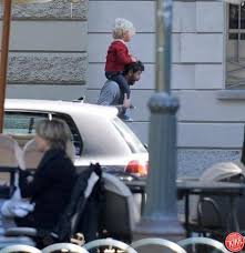 Diese ist die profilseite des trainers andrea agnelli. Senza La Moglie Tocca Ad Andrea Agnelli Occuparsi Dei Figli Tiscali Spettacoli