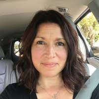 Amy Lapp's Instagram, Twitter & Facebook