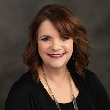 Maxine Quenneville, Sales Representative