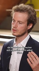 Manipulation durch Propaganda: Einblicke von Jonas Tögel