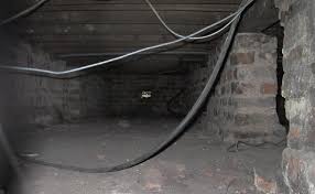 Crawl spaces are shallow, unfinished areas below the home that historically, crawlspaces weren't insulated at all. Does Wiring In A Crawl Space Need A Conduit