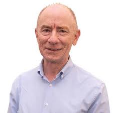 Peter Hunt على X: "The Queen has made Graham Ellis -- the BBC's Royal  Liaison Officer -- a Lieutenant of the Royal Victorian Order (LVO) .  #BirthdayHonours"