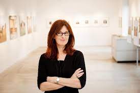 Corinna milborn, robert haidinger (deutsch/englisch). Interview Die Wiener Kunstlerin Galeristin Und Fotobuchhandlerin Regina Maria Anzenberger Uber Die Faszinierende Welt Der Fotobucher Das Kunstbuch Verein Zur Forderung Und Verbreitung Von Kunstlerbuchern