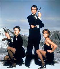 Ekskluzywne informacje, wywiady, wideo, i galerie. Famke Janssen Pierce Brosnan And Izabella Scorupco Goldeneye 1995 James Bond Girls Bond Girls James Bond Women
