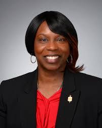 Tracy Crump's Instagram, Twitter & Facebook