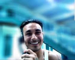 Kim Beltran's Instagram, Twitter & Facebook