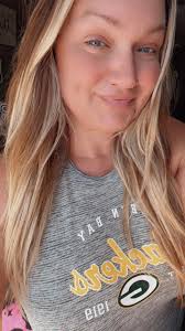 Packers fan in Chicago, IL cheering team