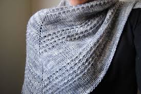 Such comfortable wool fashion accessories to wear to the movies, church suppers, meetings, the theater and here is a collection of shawl patterns for daytime and evening wear in easy knit stitches and simple instructions for knitting. Zilver Knitting Patterns Shawl Knitting Patterns Triangle Shawls