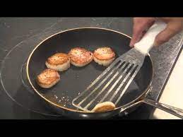 Stir in scallops and cook for 1 minute. Hell S Kitchen Scallops Dvd Extras Season 13 Itv Studios America Youtube