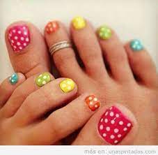 Desde pinceles de uñas como puede ser pincel plano, pincel liner, pincel lengua de gato y el pincel abancio como los más basicos y necesarios de los cuales lo que varia fundamentalmente es el tamaño y el tipo de cerdas. Ideas De Decoracion De Unas De Los Pies Que Adoraras Unas Pintadas