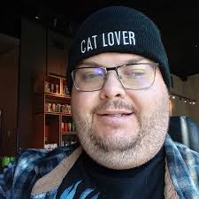 Friends and Readers local to Escondido and San Marcos, CA! Do you like  romcoms? Do you like warm-hearted contemporary stories with hope and found  family? With beautiful storytelling and layered character development?