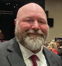 Steve Loser's Instagram, Twitter & Facebook