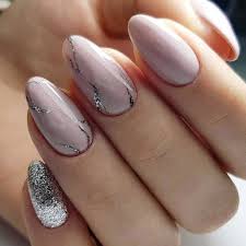 ногти гель лак дизайн фото 2019 новинки зима фото 100 Foto Novinok Modnyj Manikyur Osen Zima 2018 2019 Nogti Ovalnoj Formy Nogti Modnye Nogti